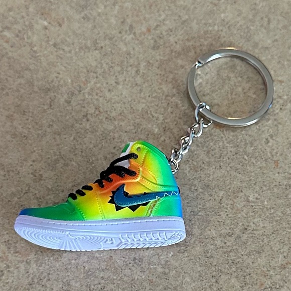 Keychain✨ - Picture 6 of 6